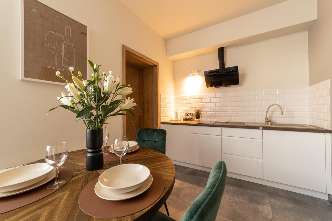 Milu Apartments Sebastiana Краков Экстерьер фото